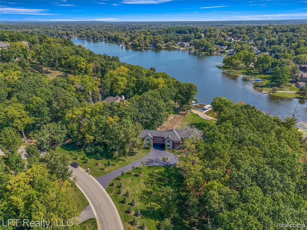 main property photo 81