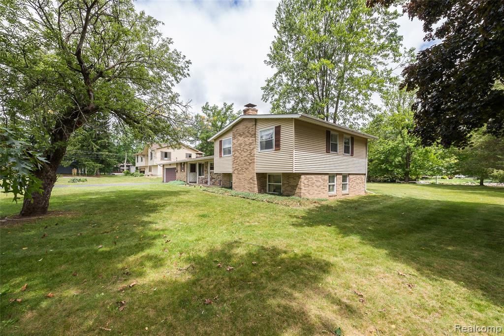 main property photo 8