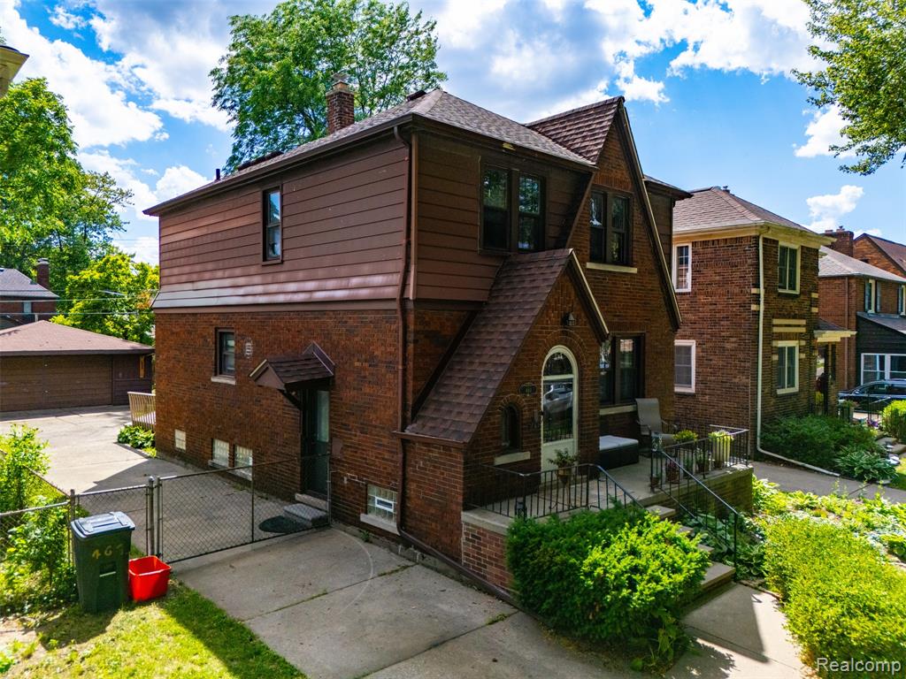 main property photo 39