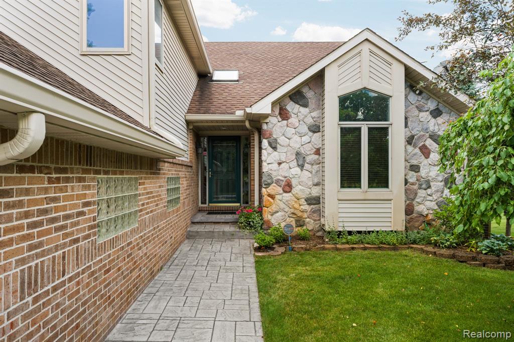 main property photo 15