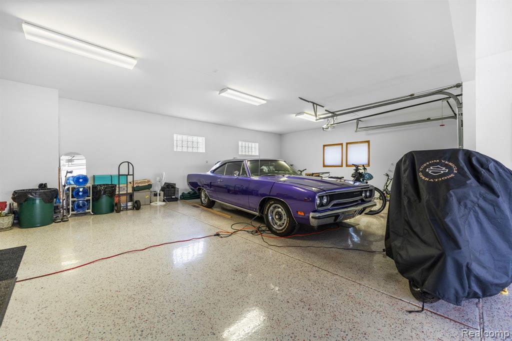main property photo 76