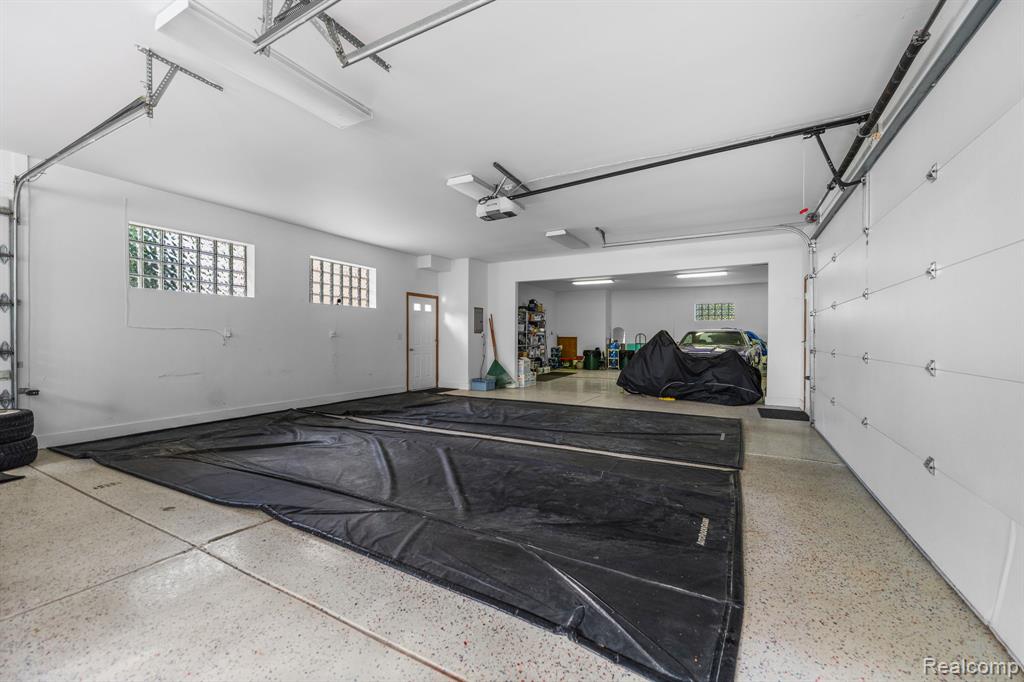 main property photo 77