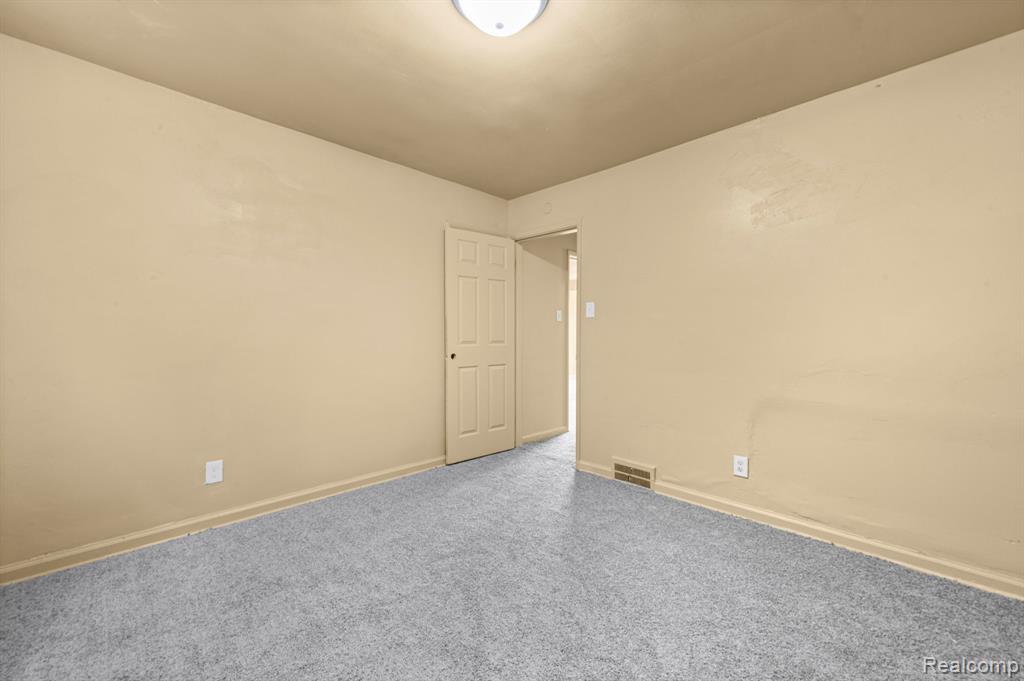 property viewer photo 10
