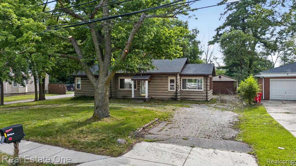 main property photo 45