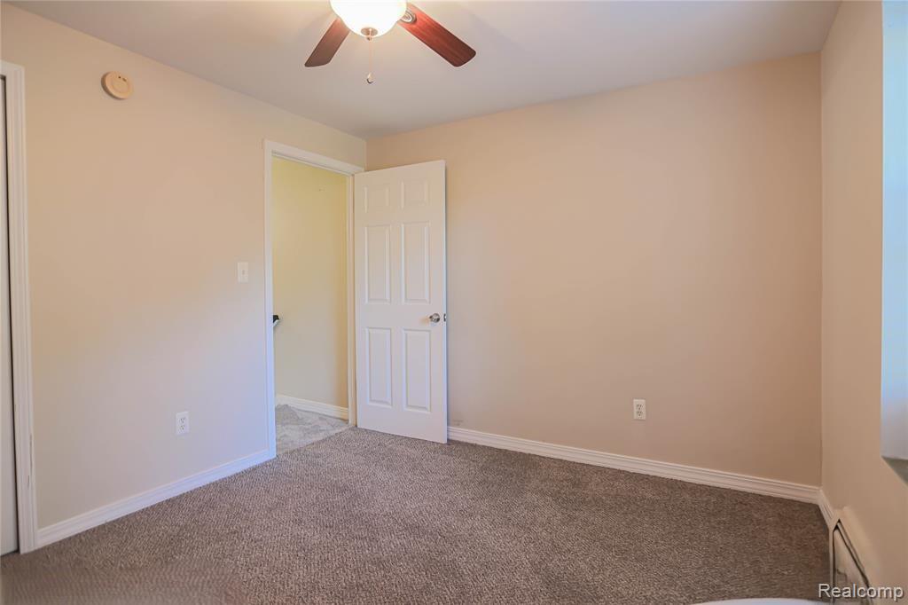 property viewer photo 20