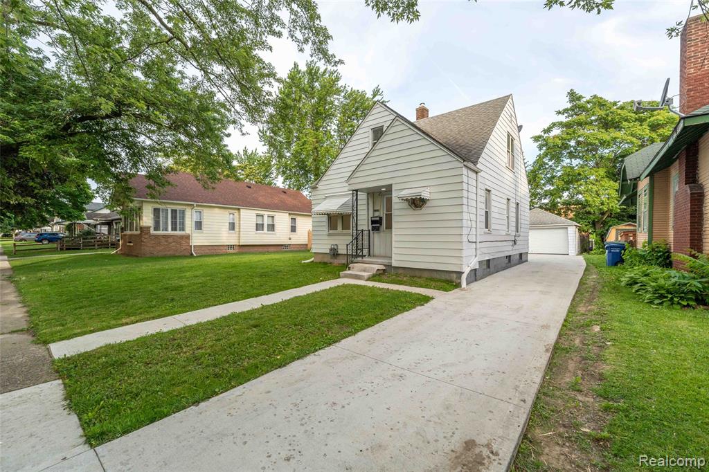 main property photo 2