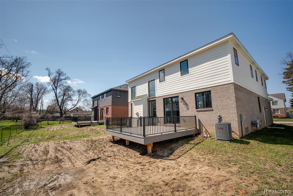 main property photo 57