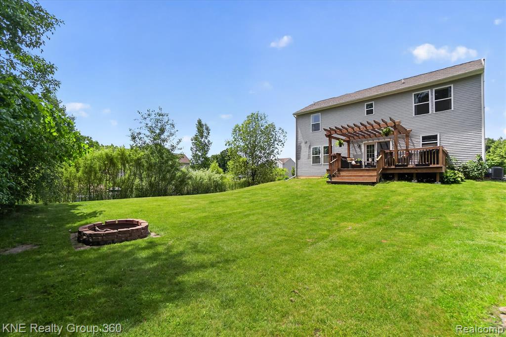 main property photo 44