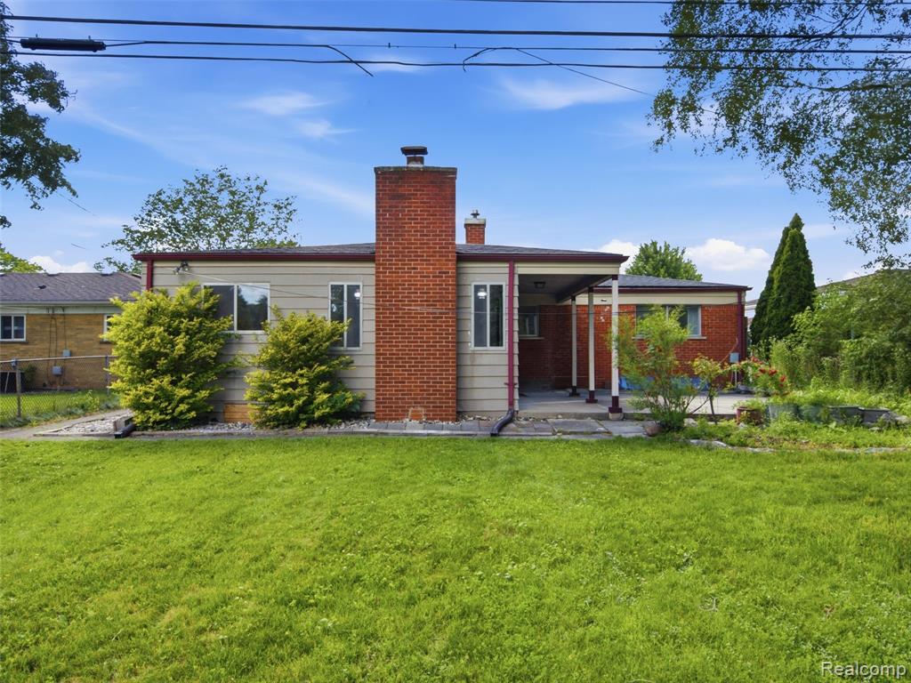 main property photo 41