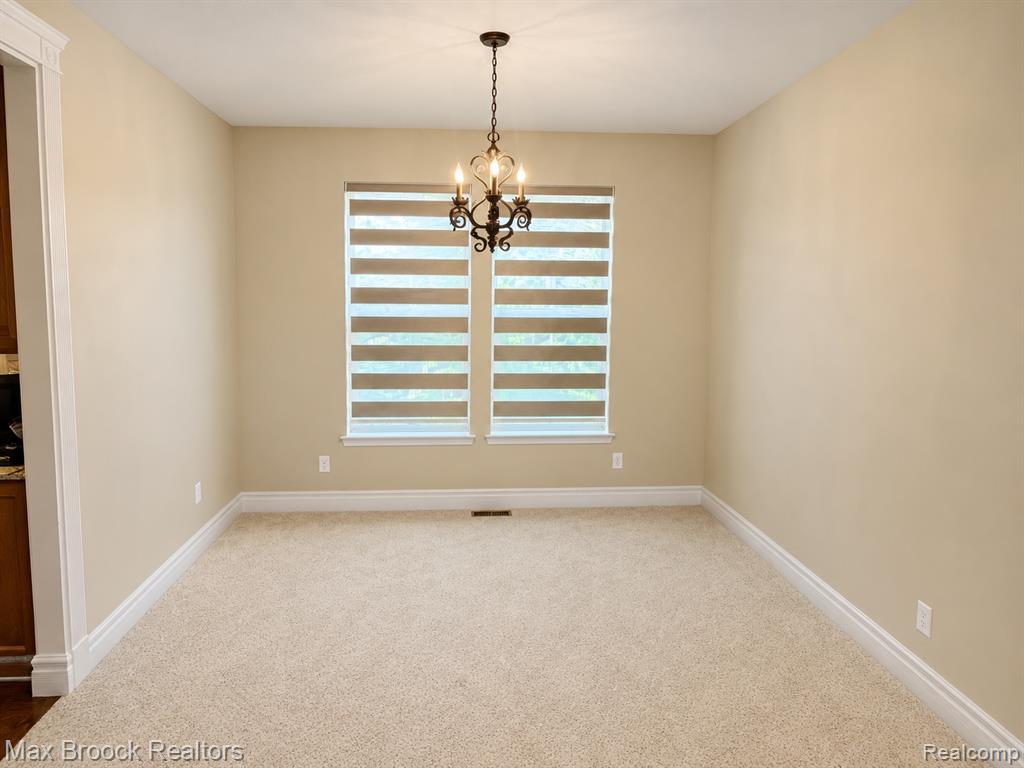 property viewer photo 4