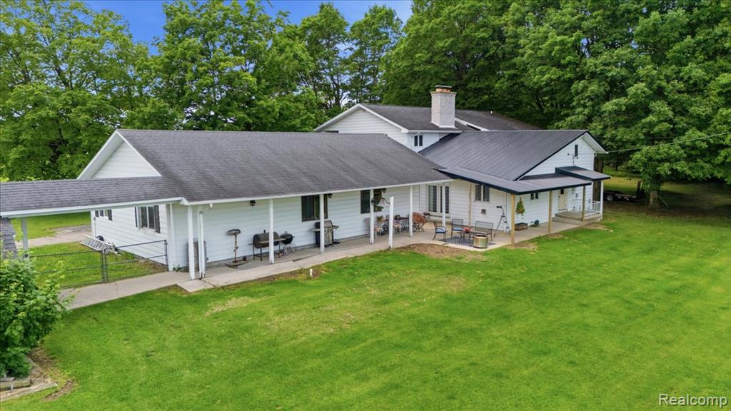 main property photo 11