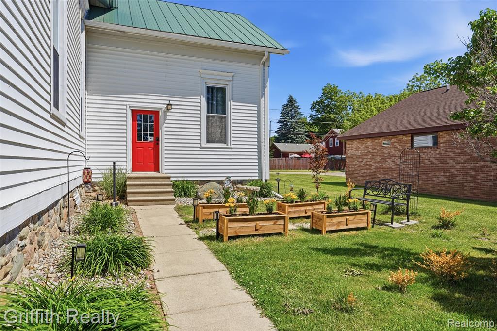 main property photo 59