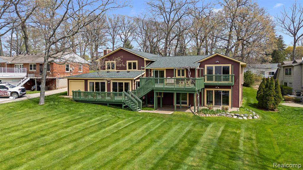 main property photo 32