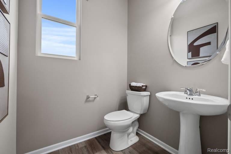 main property photo 14
