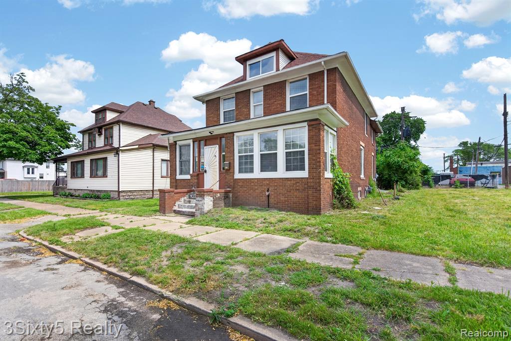 main property photo 35