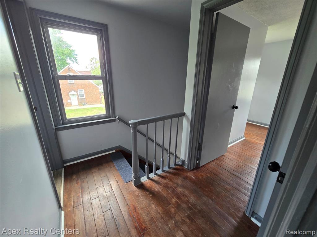 main property photo 79