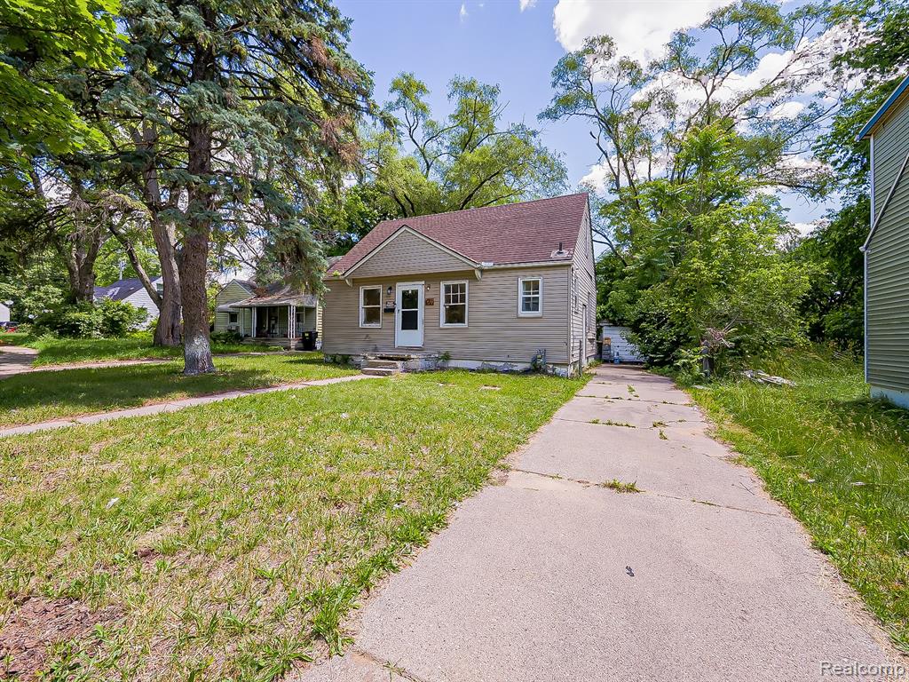 main property photo 14