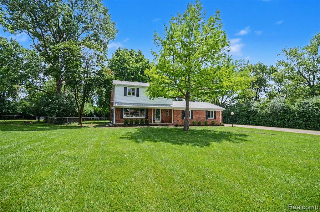 main property photo 4