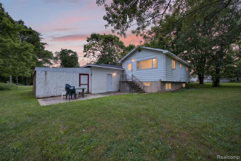 main property photo 39