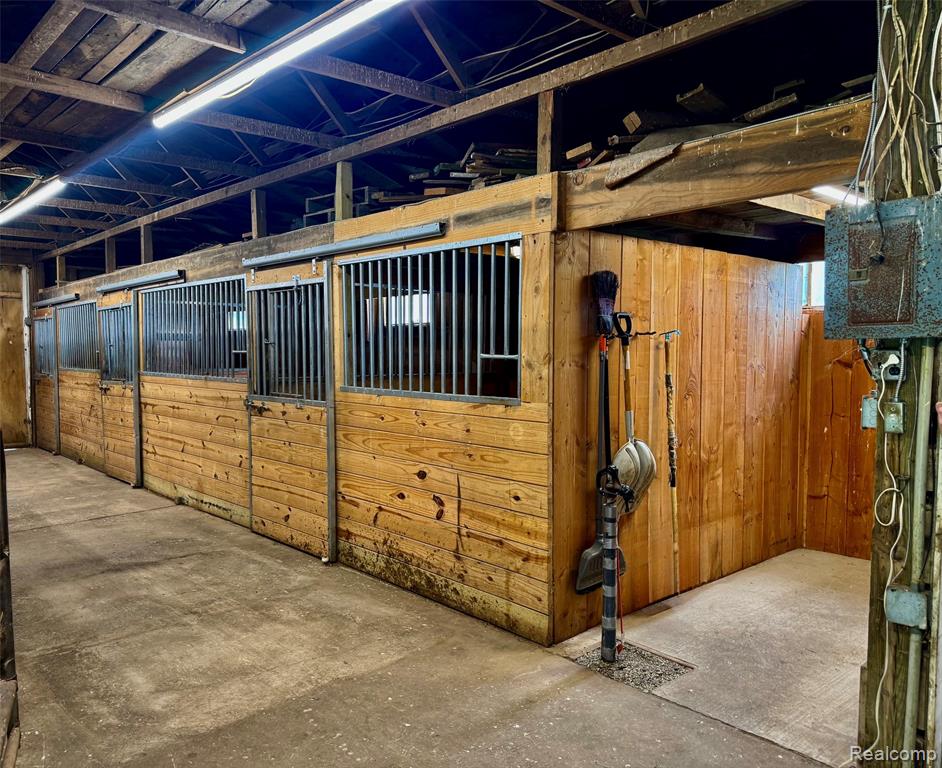 main property photo 50