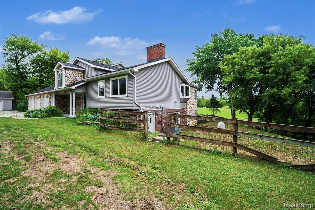 main property photo 61