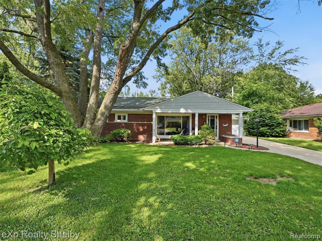 main property photo 5