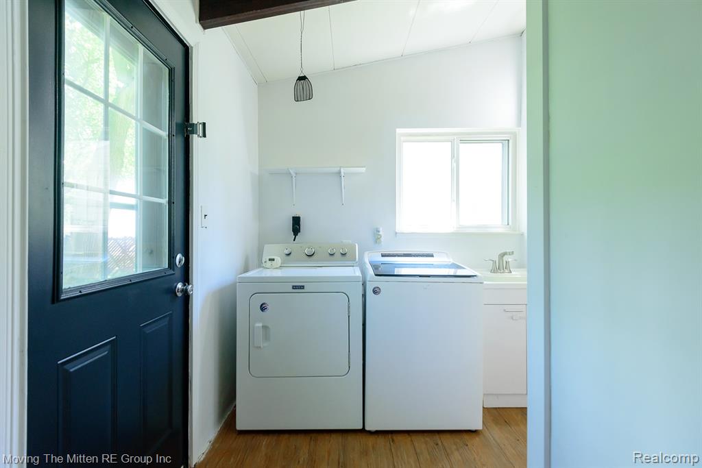 property viewer photo 10