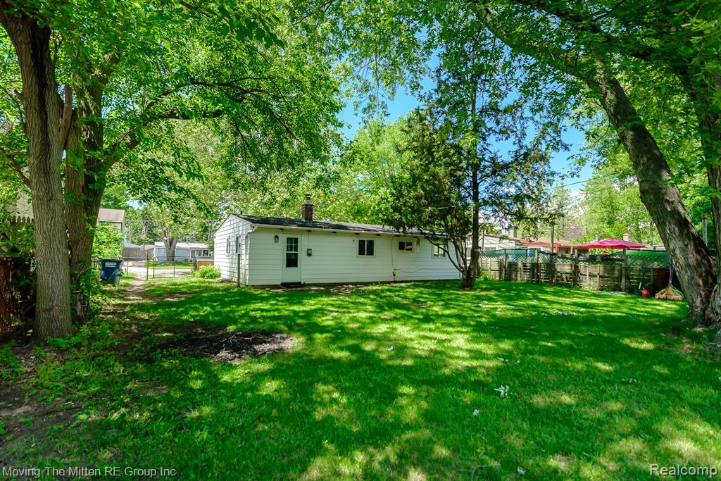 property viewer photo 23