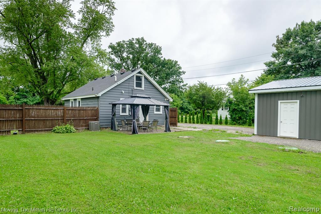 property viewer photo 6