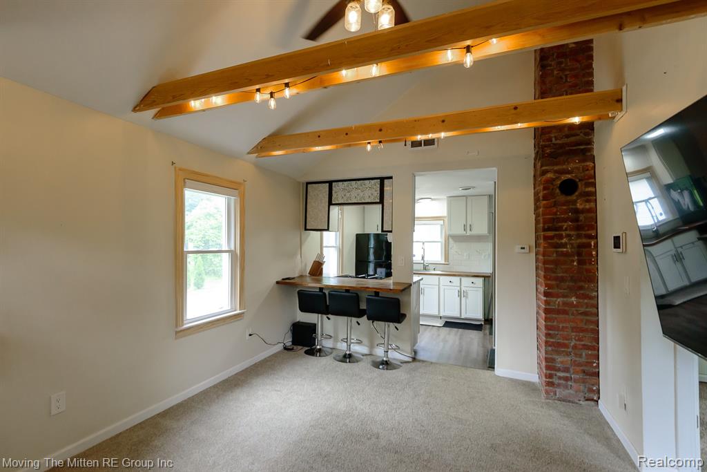 property viewer photo 9