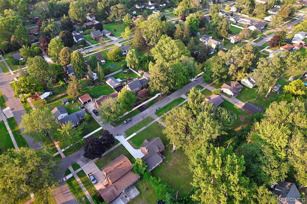 main property photo 15