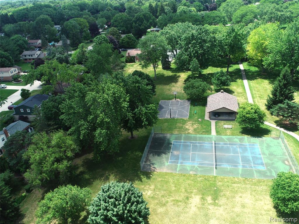main property photo 41
