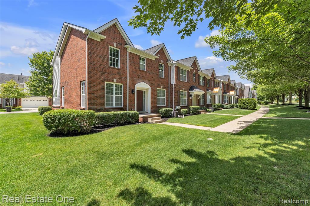 main property photo 45