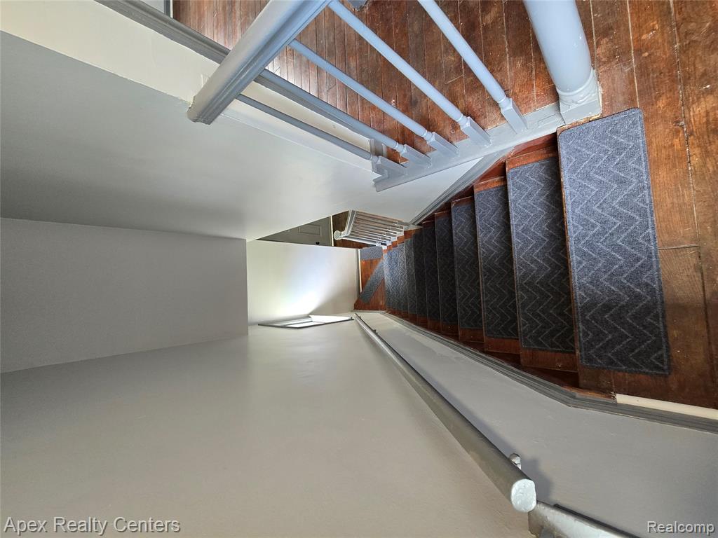 main property photo 80
