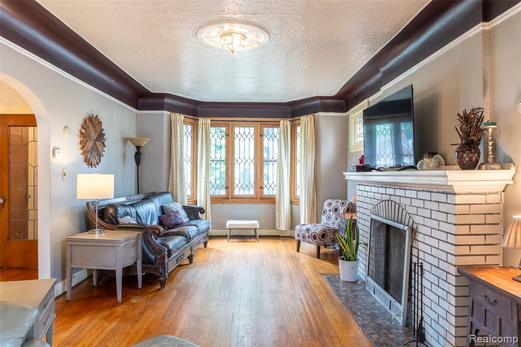 main property photo 14