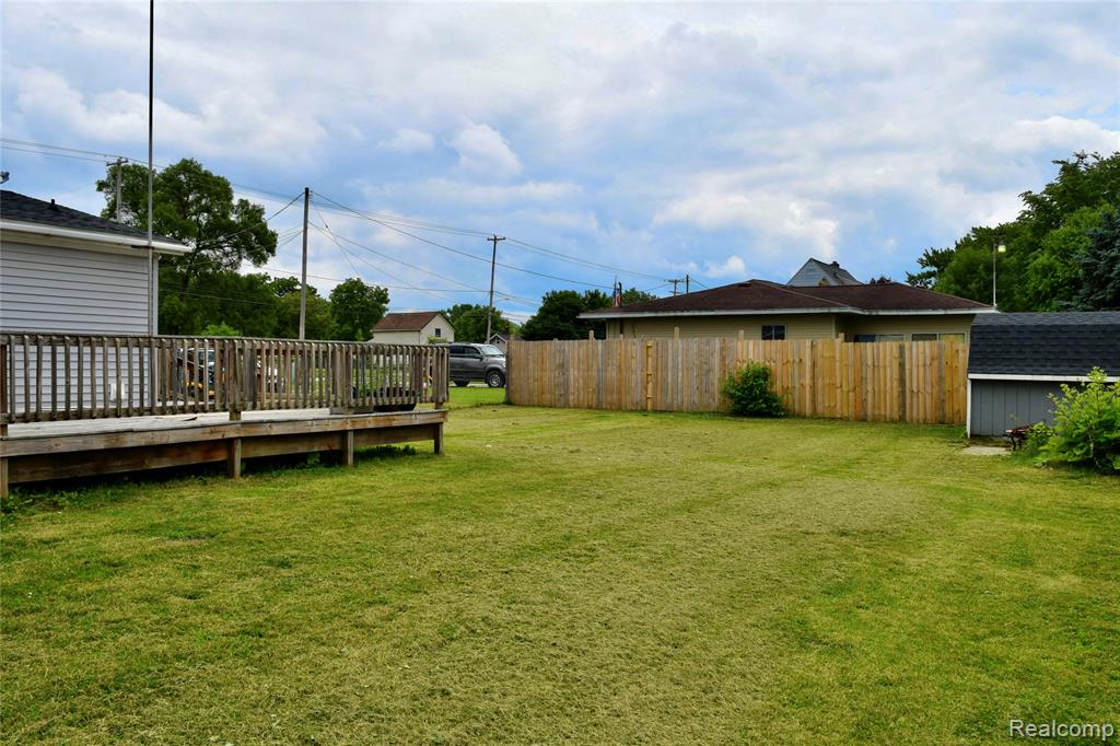 main property photo 18