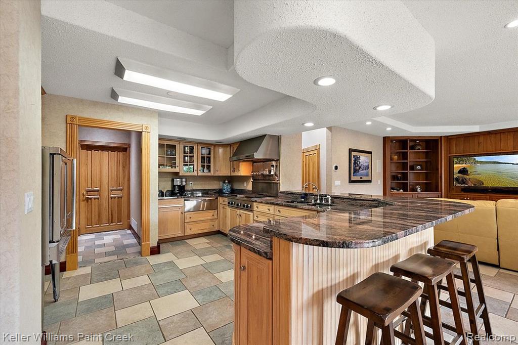 main property photo 75