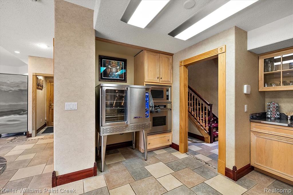 main property photo 77