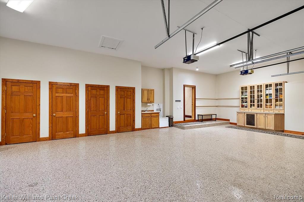 main property photo 81