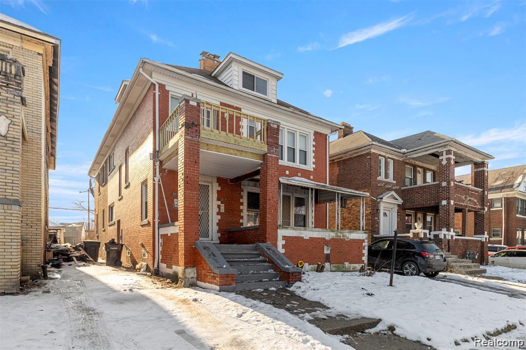 main property photo 2