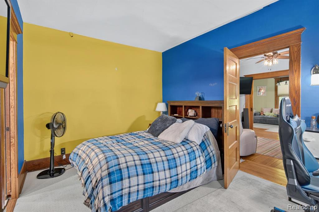 main property photo 35