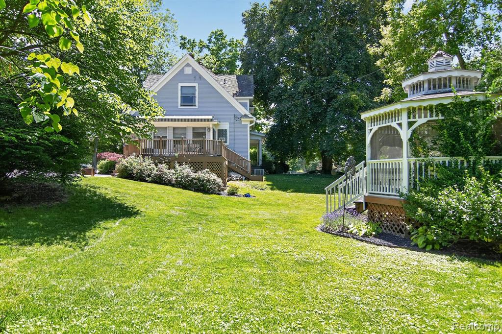 main property photo 44