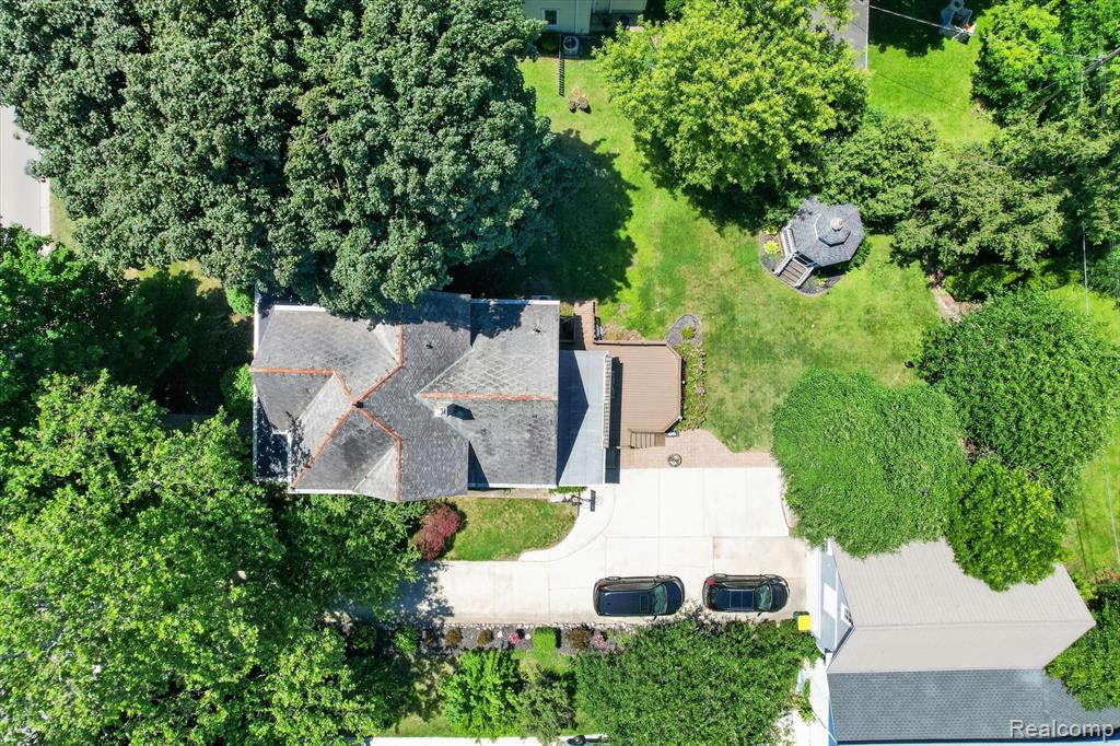main property photo 68