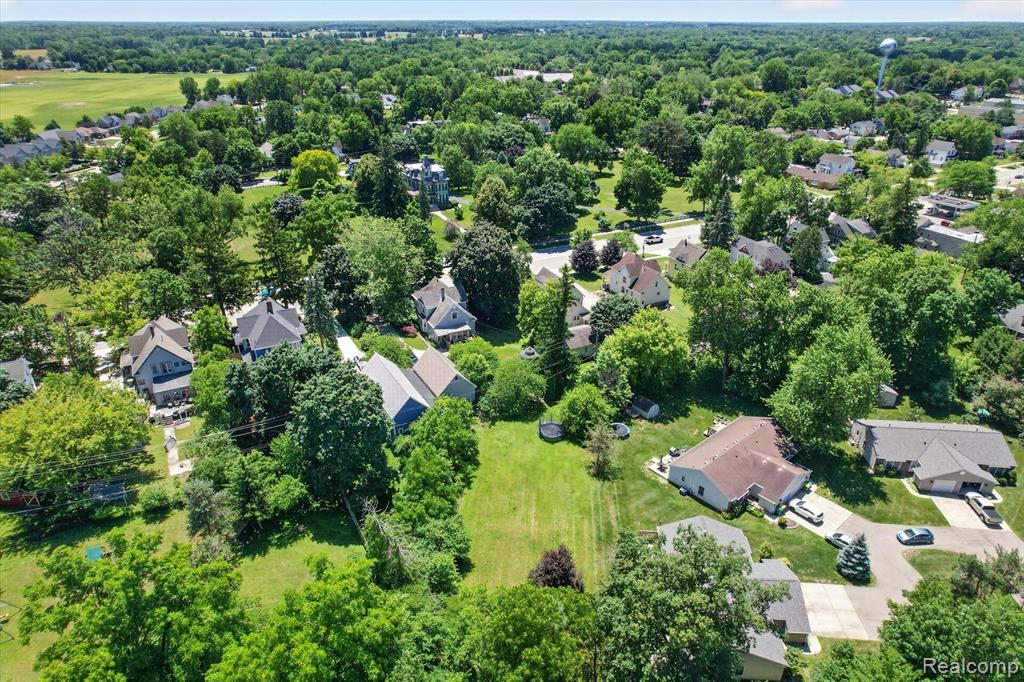 main property photo 70