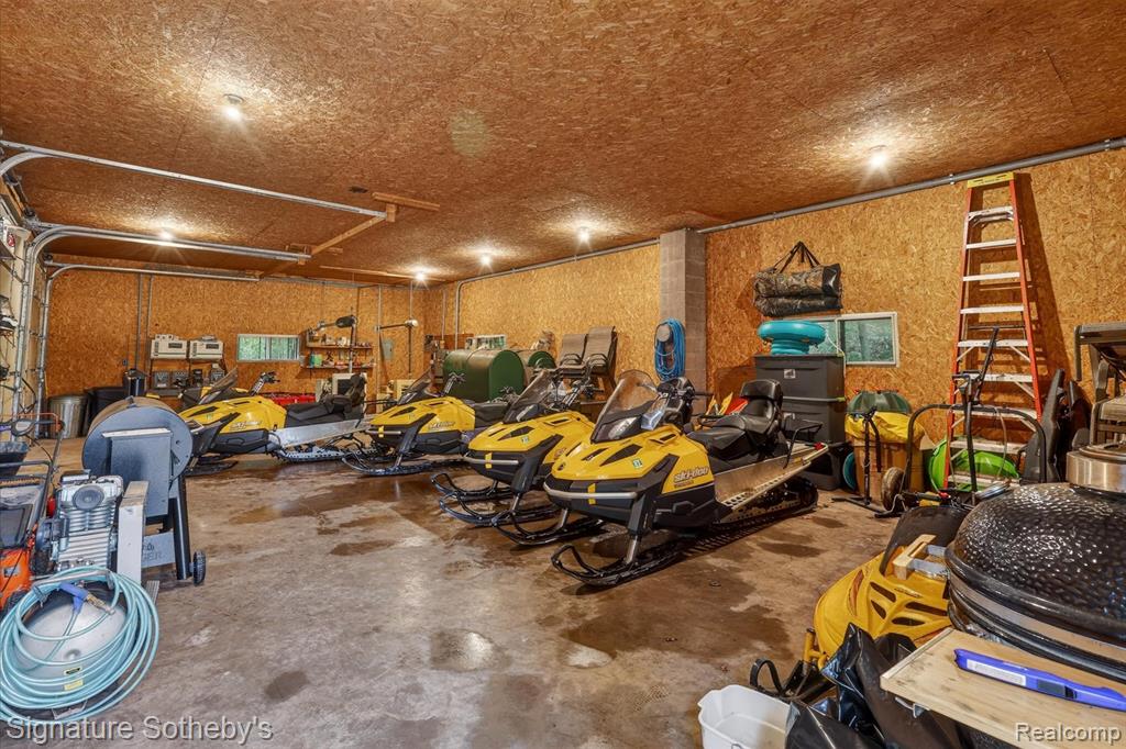 main property photo 58