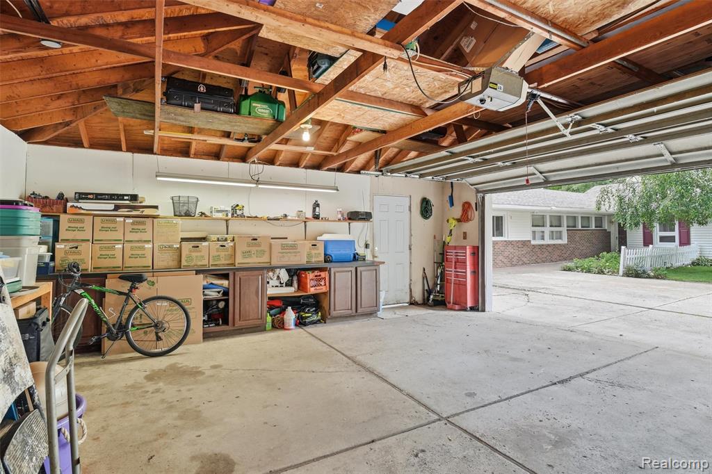 property viewer photo 36