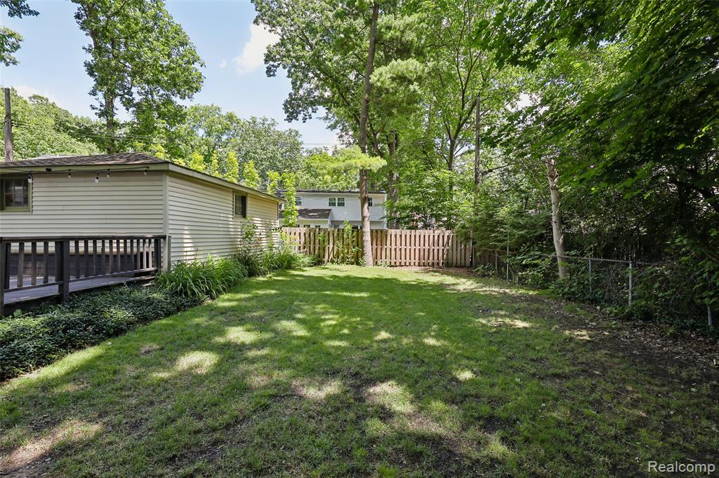 main property photo 29