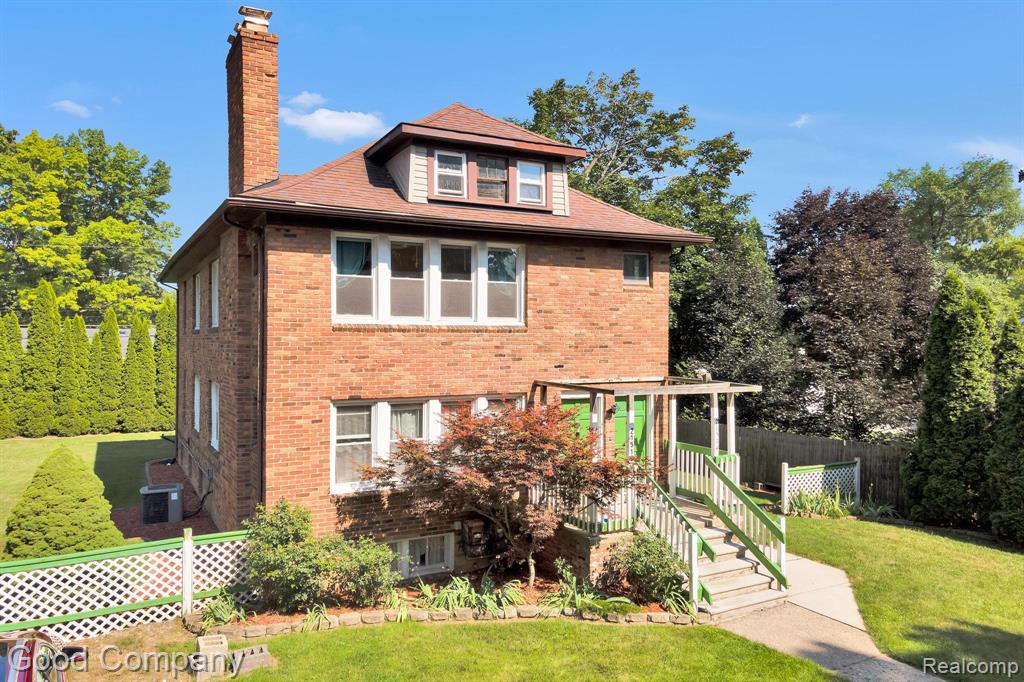 main property photo 1