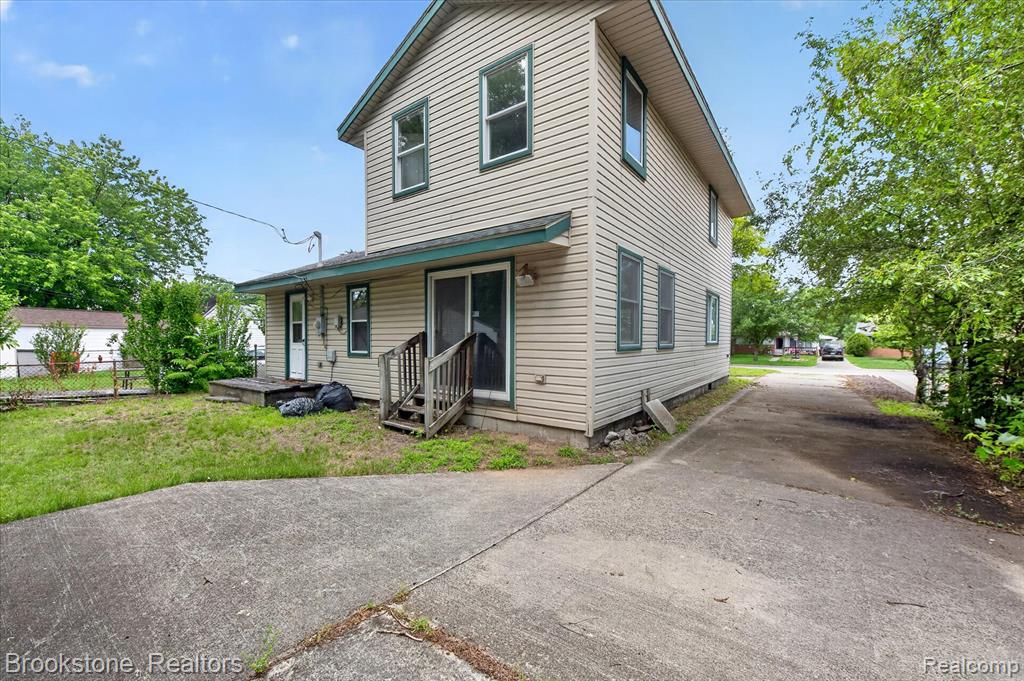 main property photo 31