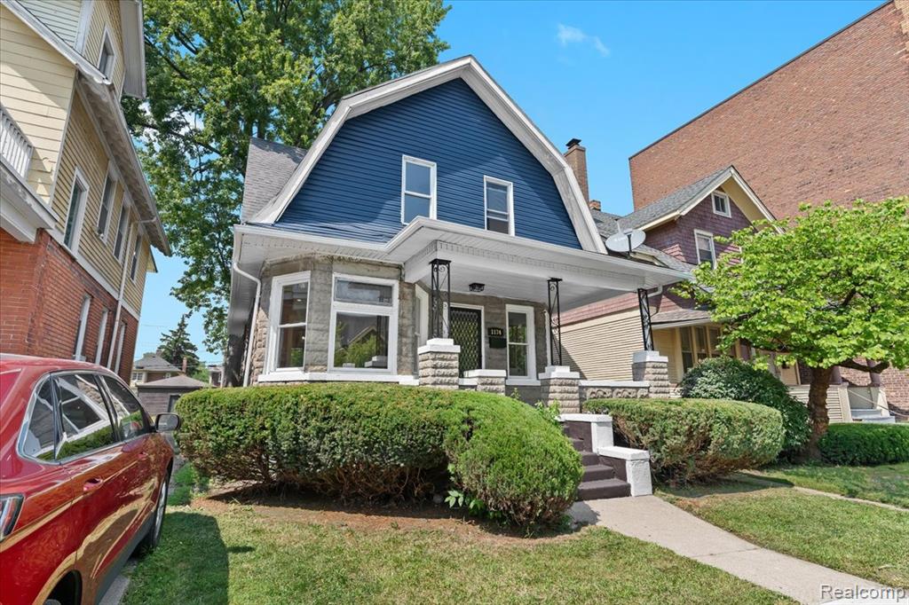 main property photo 27